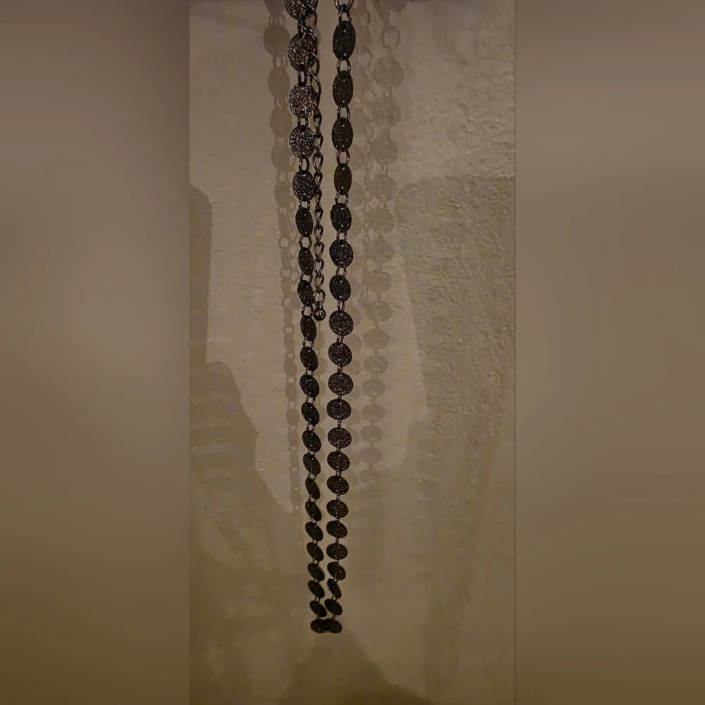 Boho Hammered Disc Coin Choker Necklace Dark Metallic Shimmer Collar